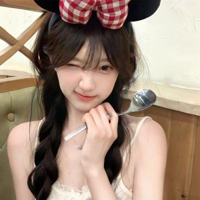 女帝当累了开个小号养崽